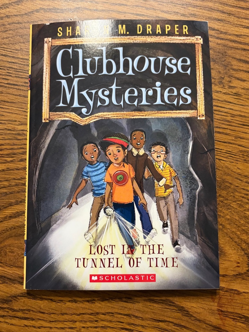 Clubhouse Mysteries - Lost in the Tunnel of Time